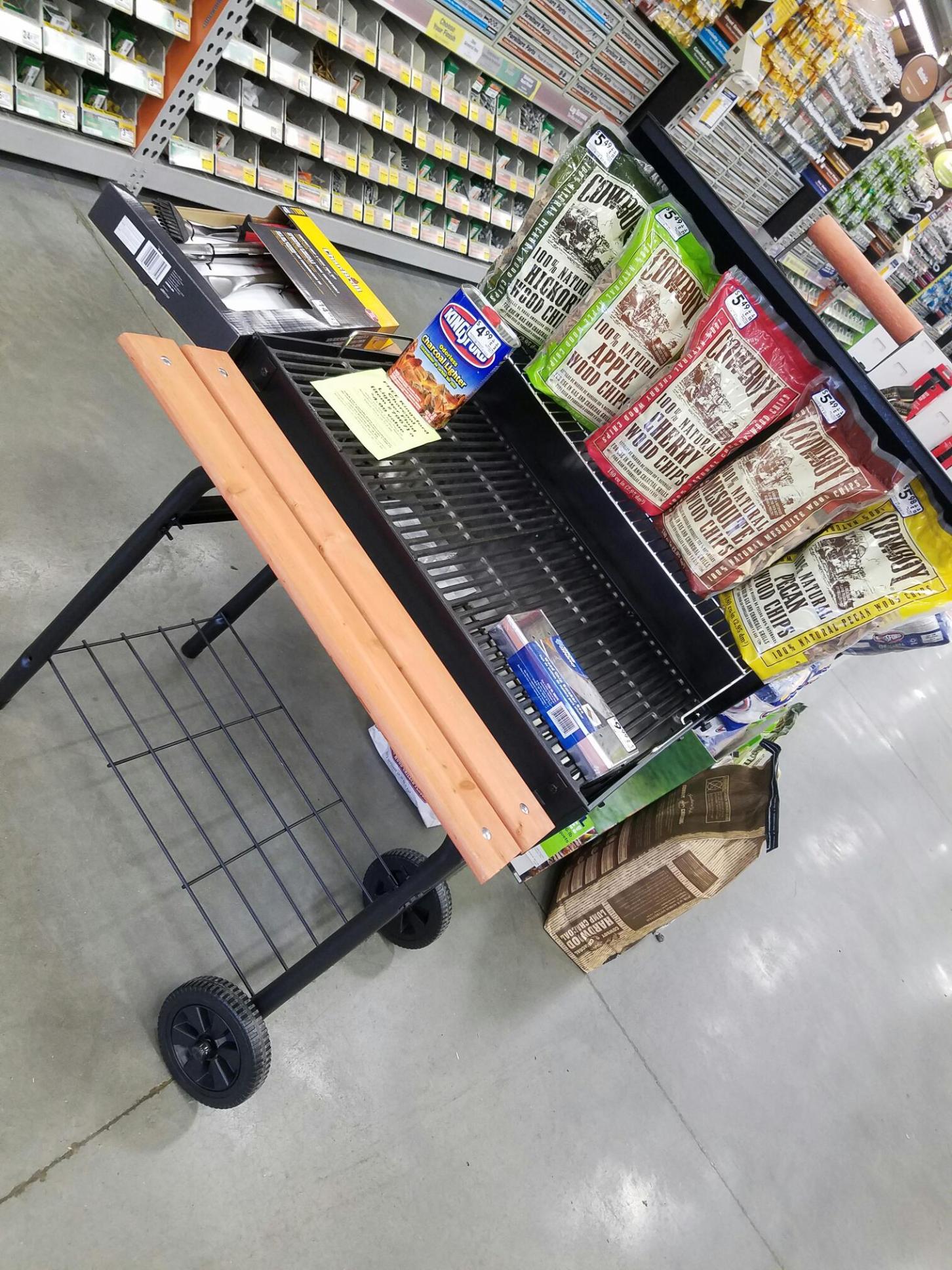 Rickey Smiley Visits Lowe's!