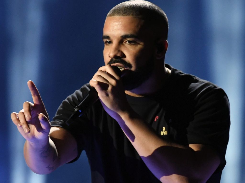 2016 iHeartRadio Music Festival - Night 1 - Show