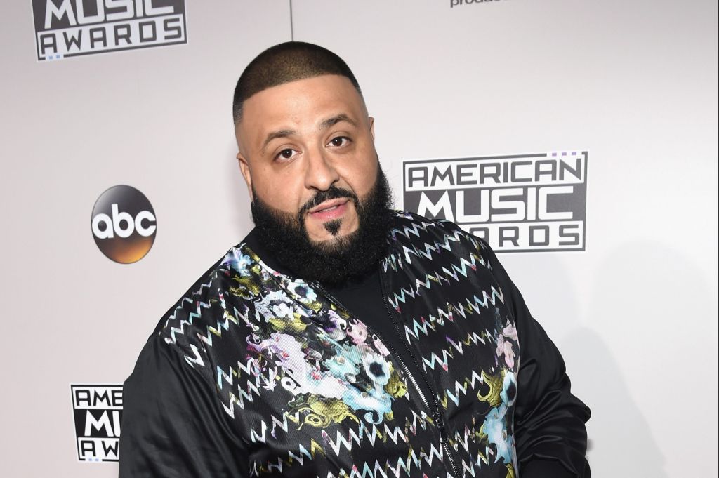 2016 American Music Awards - Red Carpet