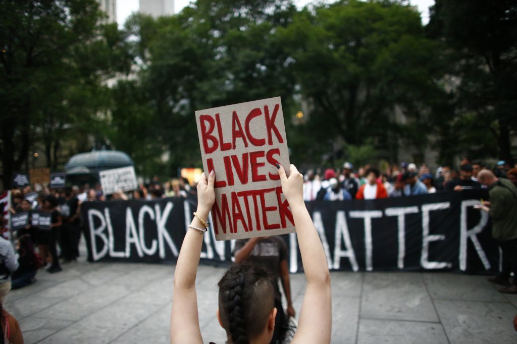 US-CRIME-POLICE-SHOOTING
