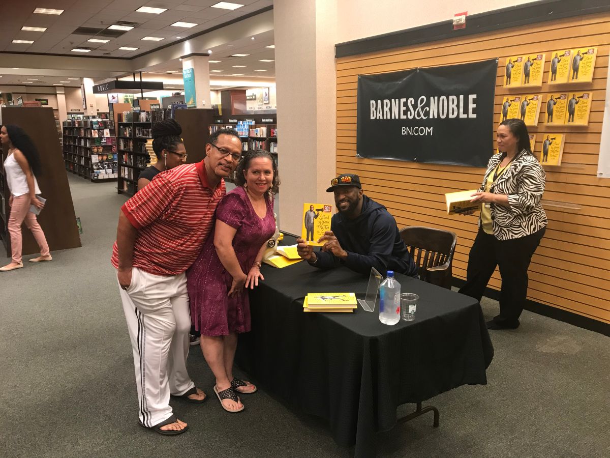 Rickey Smiley "Stand By Your Truth: And Then Run For Your Life" Book Signing In Lafayette, Louisiana At Barnes & Noble