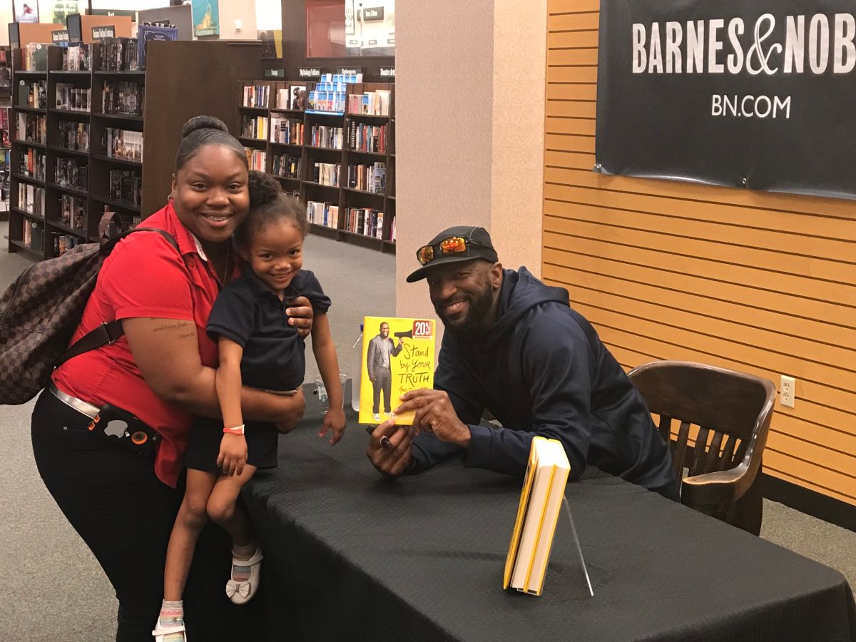 Rickey Smiley "Stand By Your Truth: And Then Run For Your Life" Book Signing In Lafayette, Louisiana At Barnes & Noble