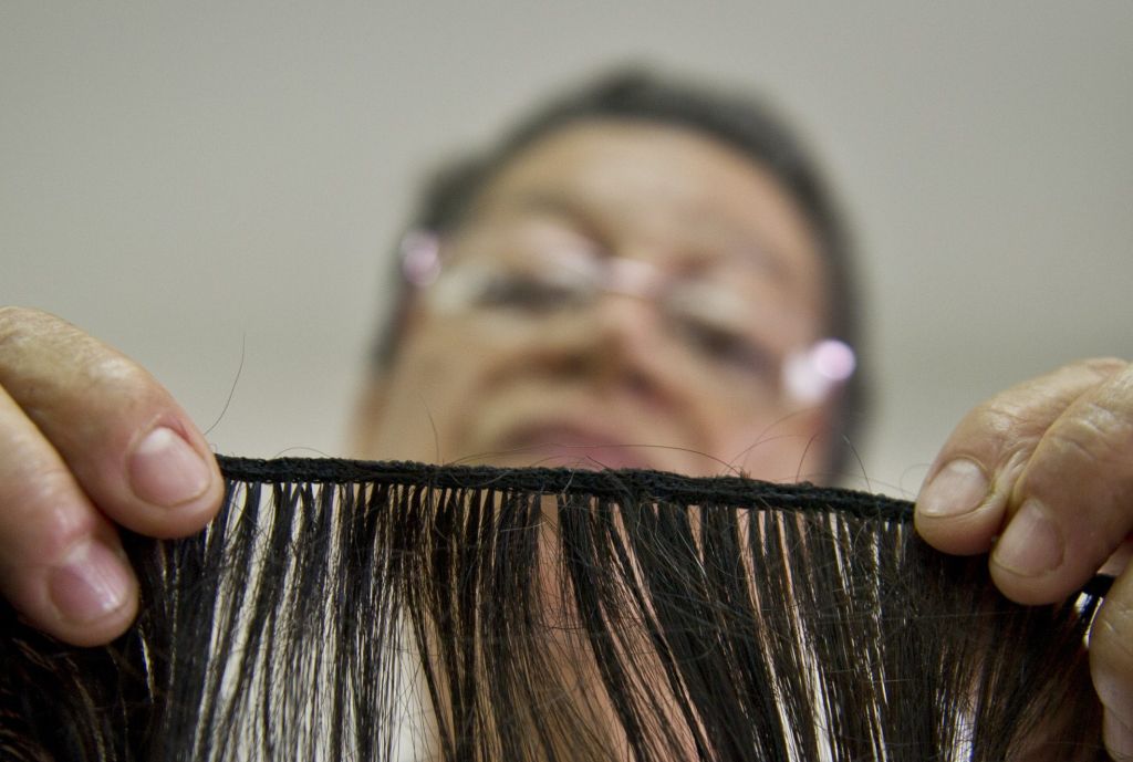 COLOMBIA-HEALTH-CANCER-WIGS