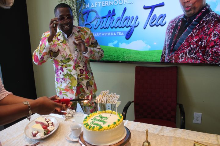 Gary With Da Tea