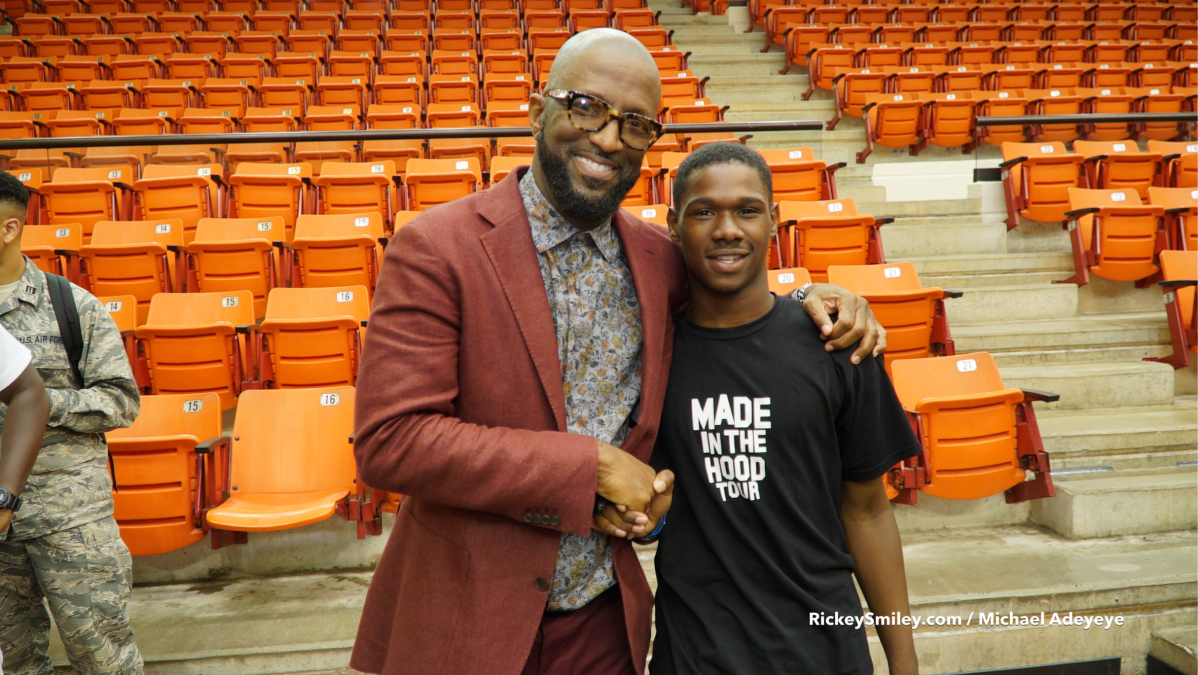 Rickey Smiley Visits Tuskegee University For ROTC Week
