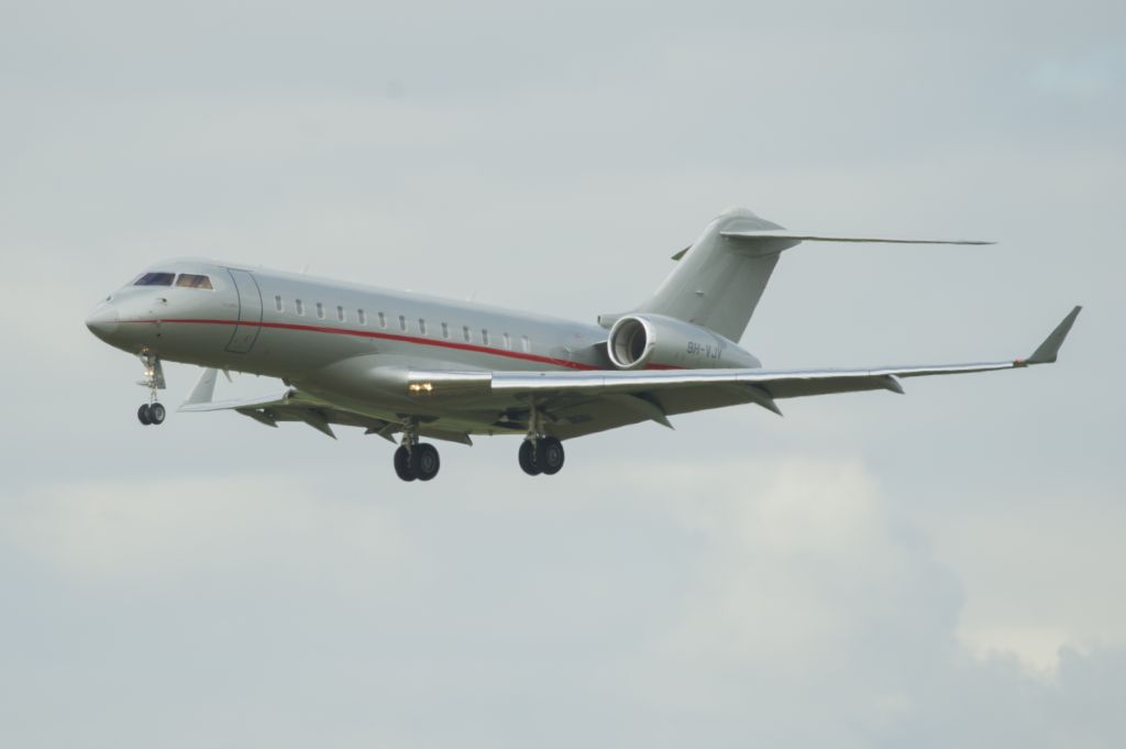 Former First Lady arrives in Edinburgh