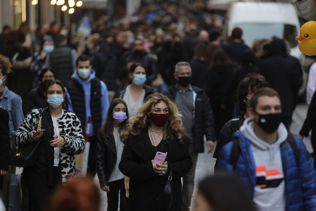 Greece decide to implement the restrictions against the Covid-19 earlier than planned